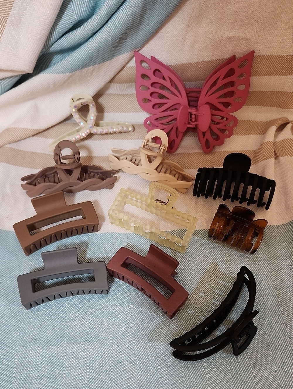 Assorted Hair Claw Clip Set - Pink Butterfly, Moon & Neutral Tones
